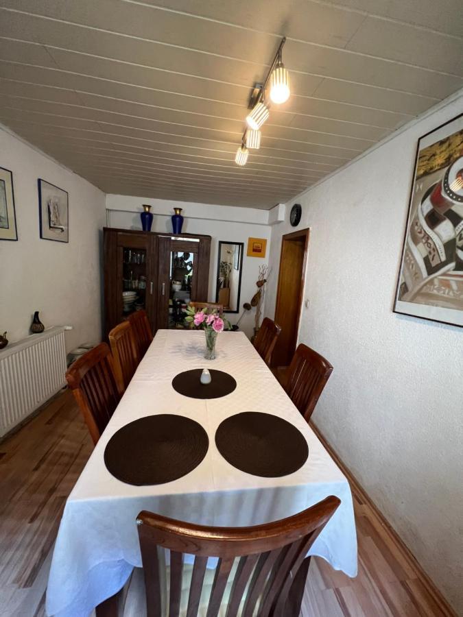Gaestehaus Linden -zweibettzimmer * Linden (Hessen)